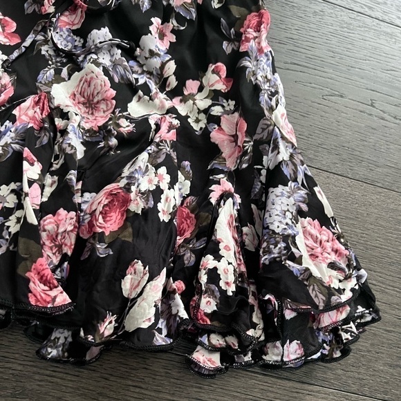 Floral Flowy Skirt - Picture 6 of 9
